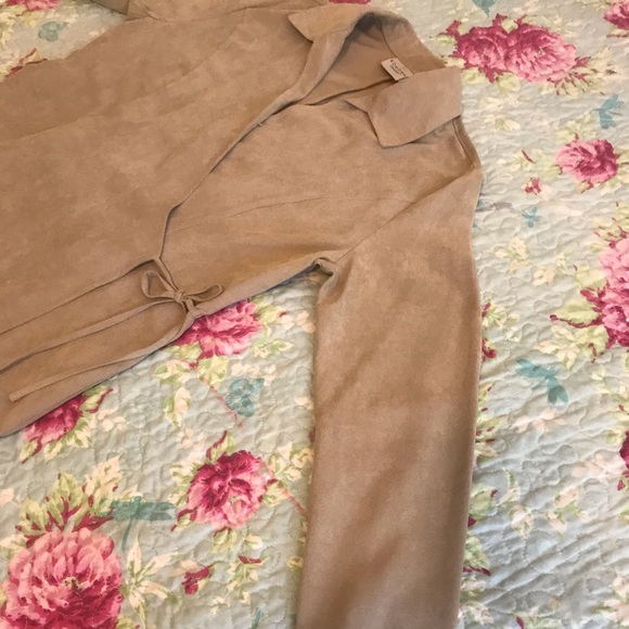 Woman jacket - Picture 3 of 6